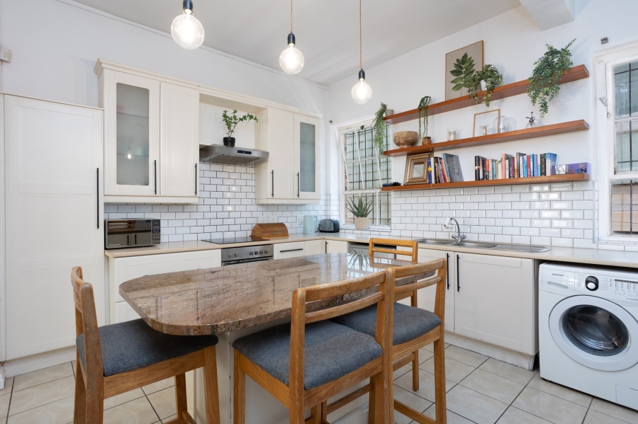 4 Bedroom Property for Sale in Gardens Western Cape